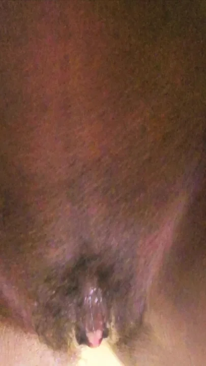Ebony BBW twerking pov