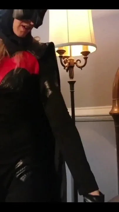 Kenny's Simulated Batgirl Blowjob