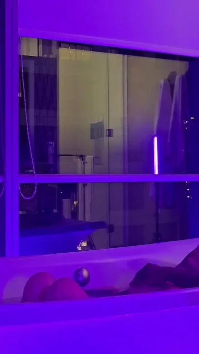 Shock Bath Loving