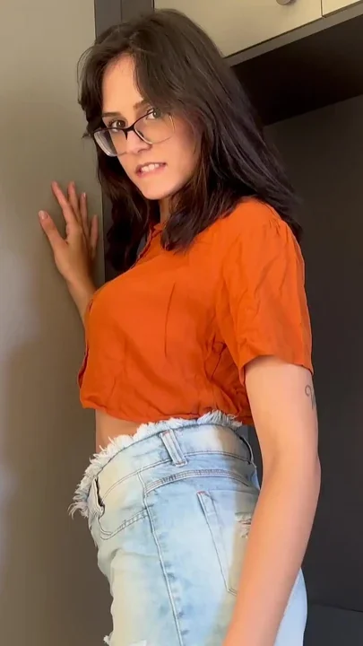 Stepmommy Makes BJ with Eye Contact & Facial Finish