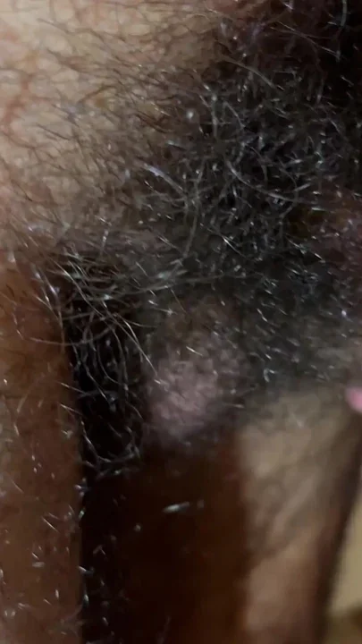 Earl Smile - Extreme Body Hair Focus and Raw Masculine Energy Clip 1