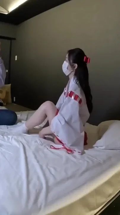 Asian Angel 28007