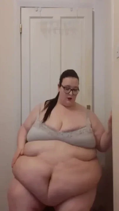SSBBW BBW thongs and leather leggings try on