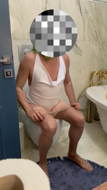 I accidentally saw my young stepson's cock Clip 1