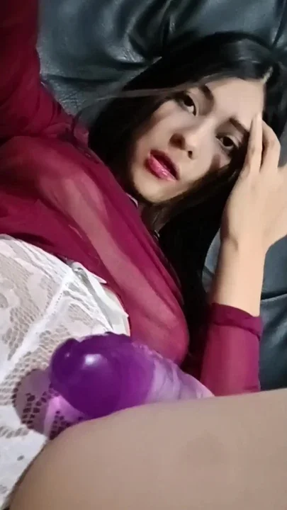 Video call with a second from France