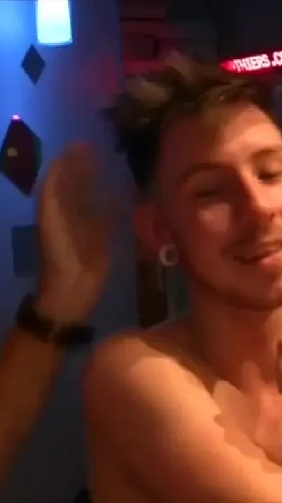 James fucked bareback by Mika his friend