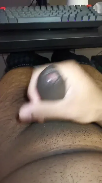 Masturbating While on Discord with Girlfriend