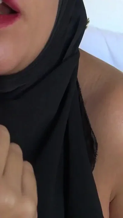 Cheating Arab Hot Wife