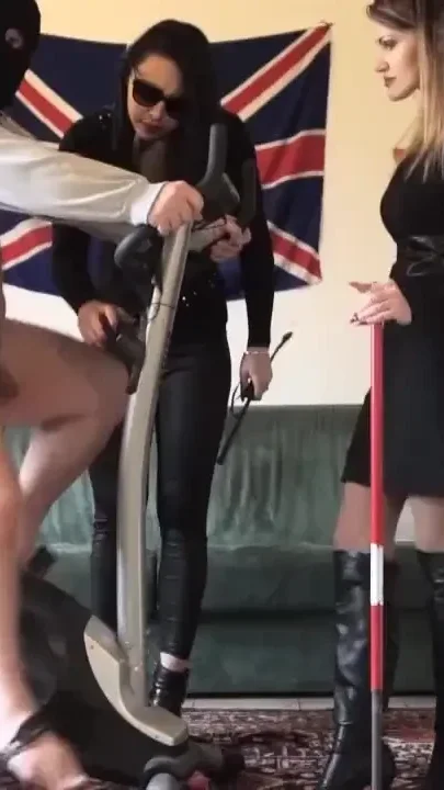 Slave punished hard from femdom chicks while practicing