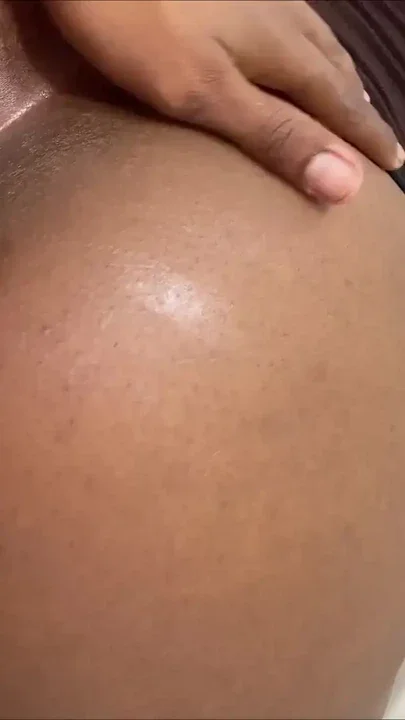 I CAUGHT HER WITHOUT UNDERWEAR Clip 2