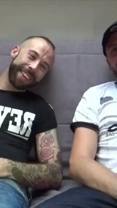 Angl Garcia fucked barebakc by the big cock of Renato