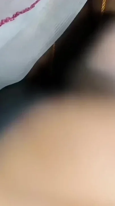 Indian Aunty Water came out of the hand of brother-in-law's pesexy video sexy