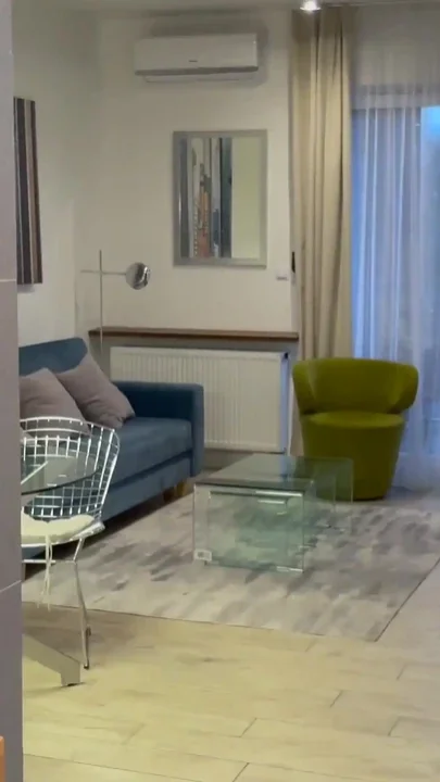 Real Estate Agent Convinced Me to Rent That Apartment