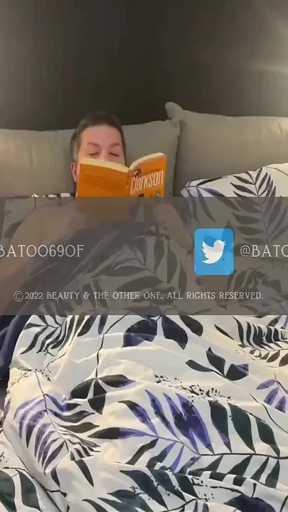 Reading interrupted This time other way round - amateur wife gives head to her