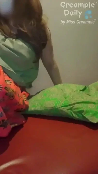 Thai local MILF gets huge load of cum Clip 2