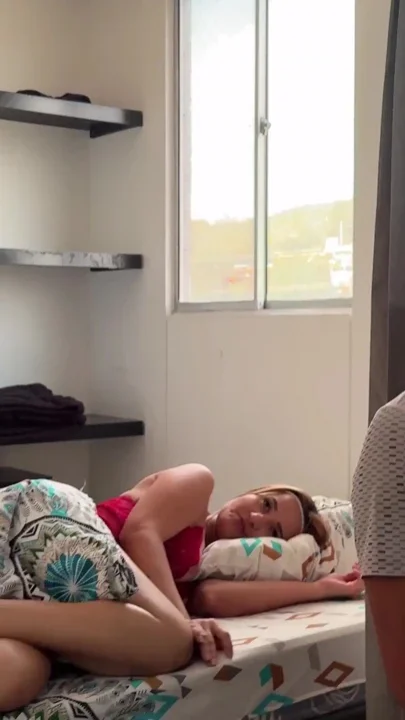I take advantage of the fact that my husband's cuckold is distracted so that my