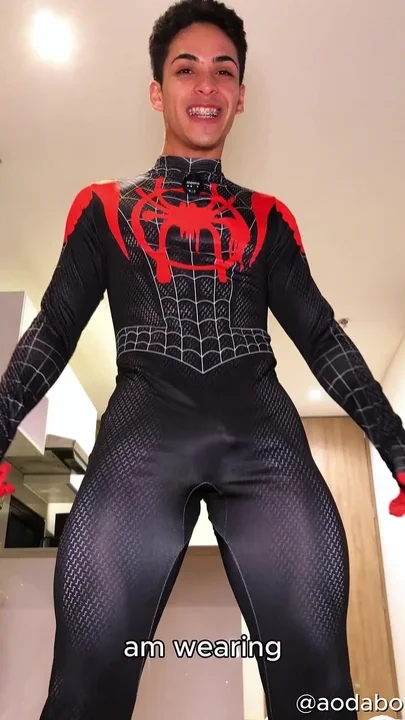Suit Spiderman and Poses