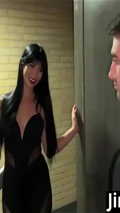 Called for a Latina Prostitute to Visit My Hotel Room
