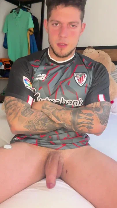 FOOTBALL PLAYER no Hands Cum