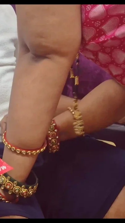 Stepson ko condom chahiye stepmom se Clip 1