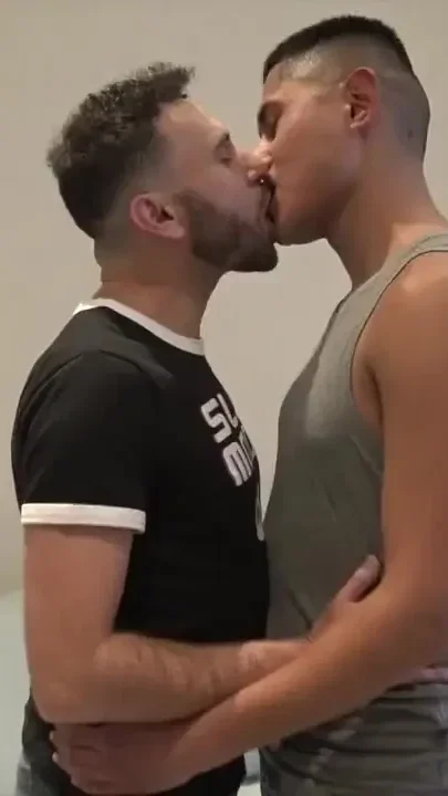 Marco Rush used raw by straight Latino in Madrid