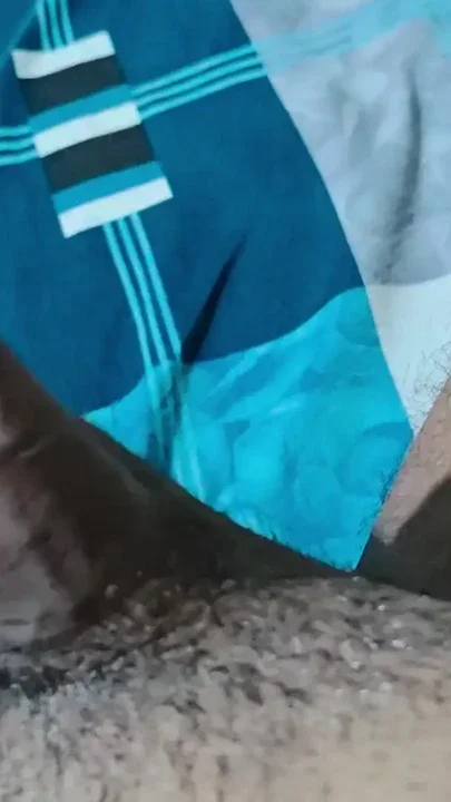 Big penis playing a deshi boy in room Clip 1