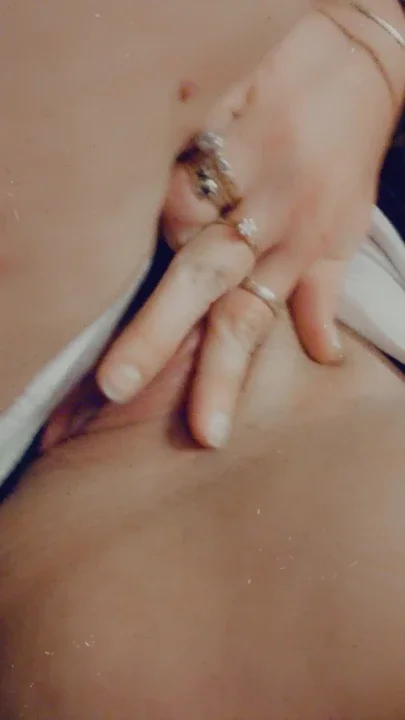 Aussie milfs tight pussy