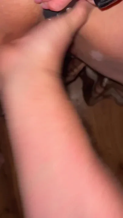 Squirting while my husband is on a business trip Clip 1