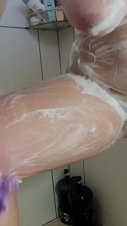 Very hot blonde in the shower Huge Ass Sophie HelenAss Clip 1