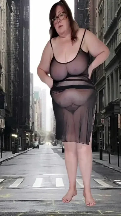 Giantess Cums and Grows Bigger Than the Universe