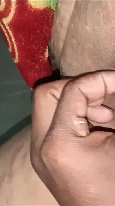 Desi bhabhi fingering ass hol Clip 3