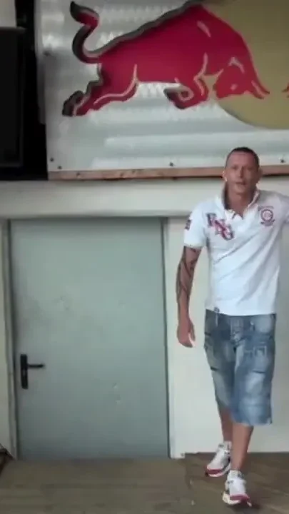 Sexy Boy with Tatoo Fucked Top Arab 22 Yo