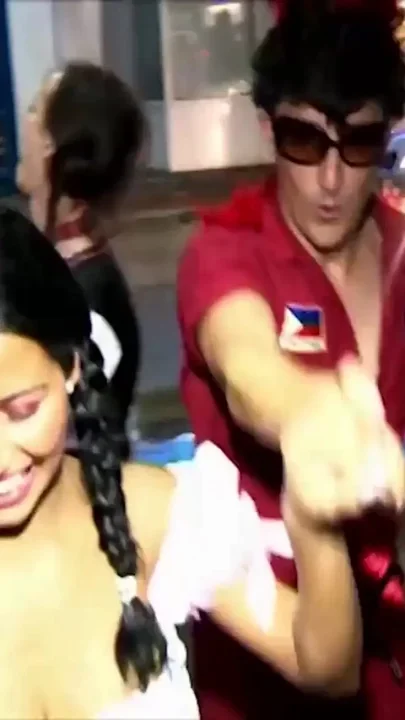 Hot group fuck with hot girls at the disco