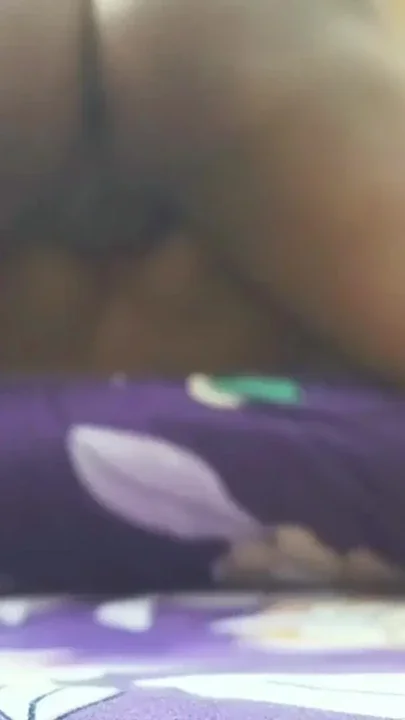 Indian Desi gay friend ko oyo room pe le Jake mast chudayi ki Clip 3