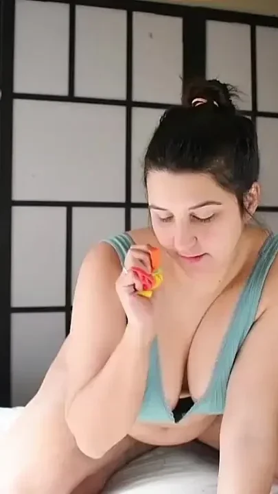 Hairbun and Rough Sex While B2p Balloons