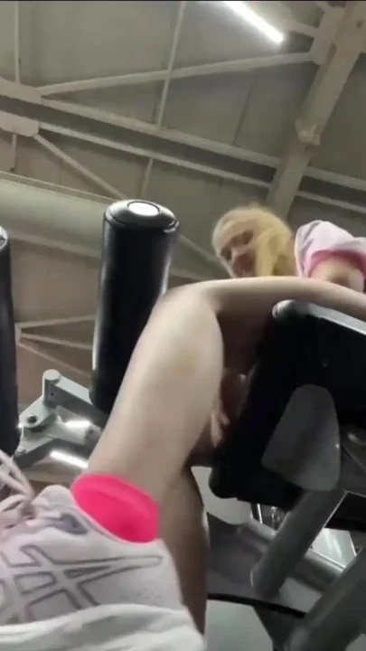 Hard fucking in gym with jucielussie Clip 1