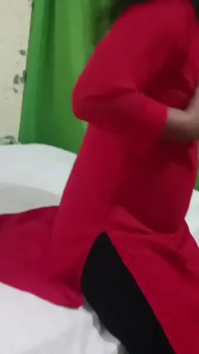 Desi Sexy Aunty Bedtime Fun