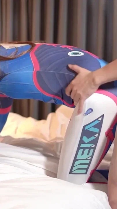 Overwatch Dva gets fucked Hentai Cosplayer crossdresser ladyboy part5 Clip 1