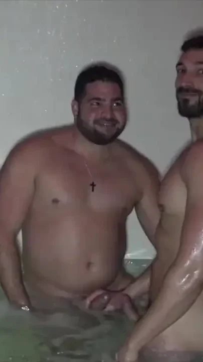 Enzo Rimneez fucked by Latino chubby on ublic