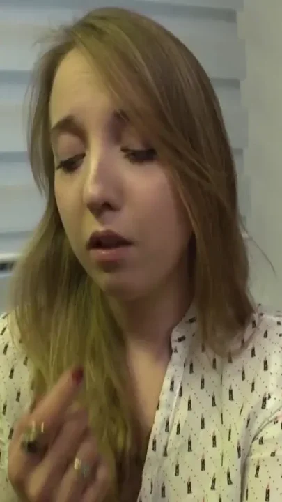 Anya Akulova does anal fuck and sucking with the boss