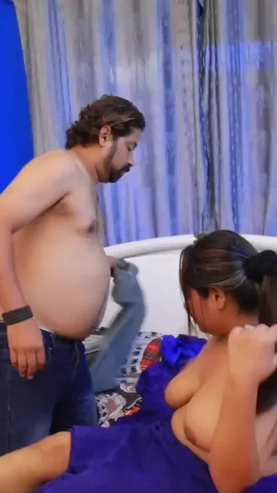 INDIAN WIFE GOT THE MOOD IN KITCHEN AND HER HUSBAND CAME AND HAD SEX WITH HER Clip 2