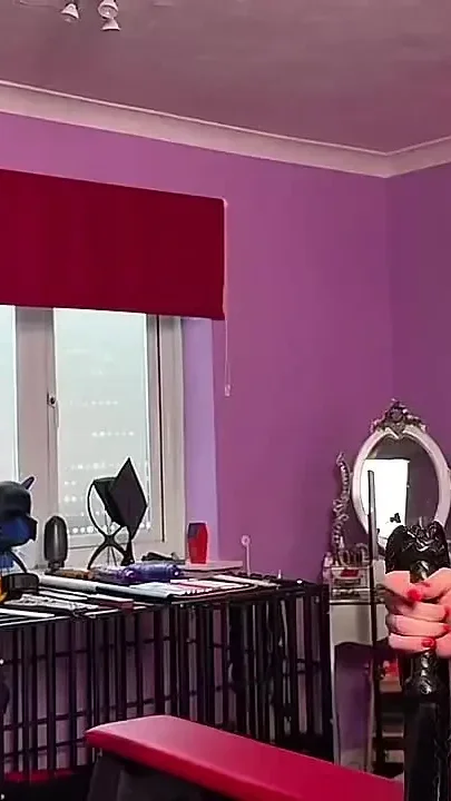 Slave Arrives Late and Tables Turn