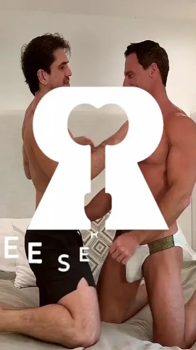 Reese and Hugs Finish Together