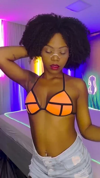 Oiled Ebony MILF First Time Deep Ass Fisted