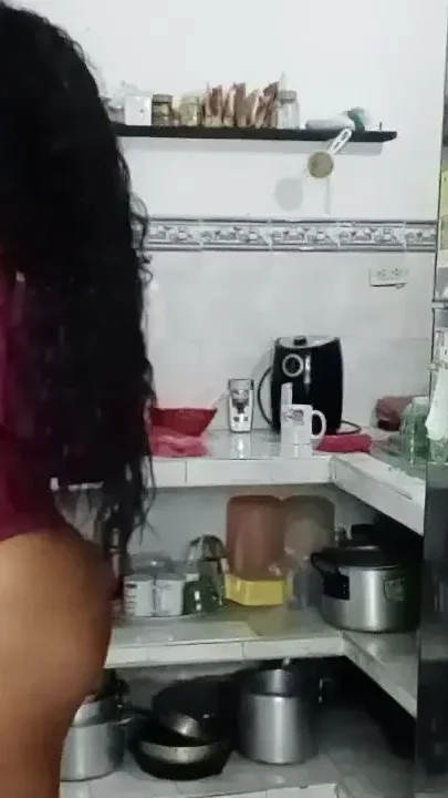 Cake Frosting in the Kitchen