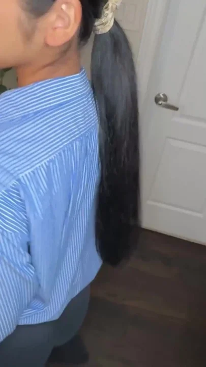 Hayleys Big Butt Makes You Worship Her Feet & Fuck Her Mouth Clip 1