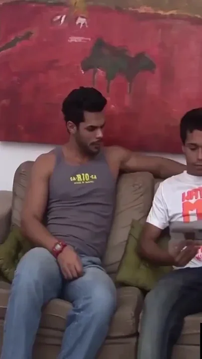 Latino Gay Lucas Fox Receives Wild Anal Sex From Brunin Ho