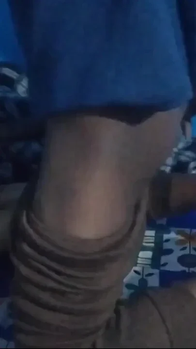 Indian UP girlfriend and boyfriend hard sex in hindi voice Clip 1