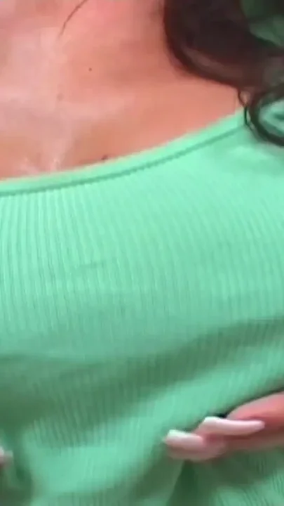 Hot girl gets pussy pumped by a massive cock after a deepthroat blowjob