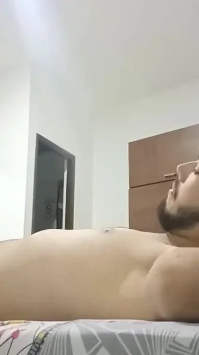 18 year old brunette big saggy tits from New York United States fucking her